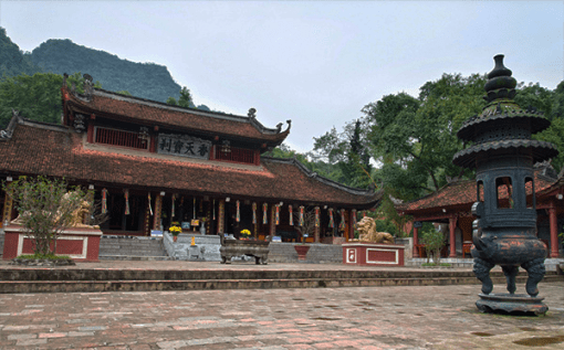 let's pay a visit to huong pagoda